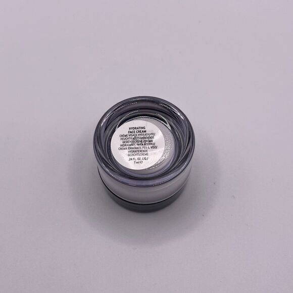 Bobbi Brown Hydrating Refreshing Under Eye Cream - Picture 3 of 4